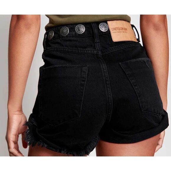ONETEASPOON WORN BLACK CONCHO BANDITS HIGH WAIST DENIM SHORT 28/6 - Picture 3 of 10
